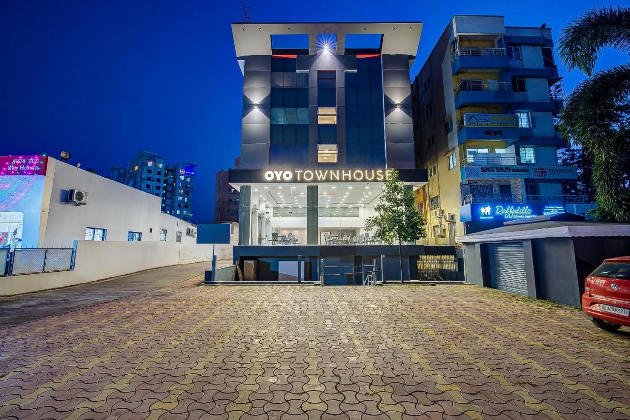 Oyo Townhouse 048 Hadapsar Hotel Phursungi Exterior foto